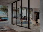 Infisso scorrevole in linea Cosmet Group Prime in alluminio con grandi vetrate