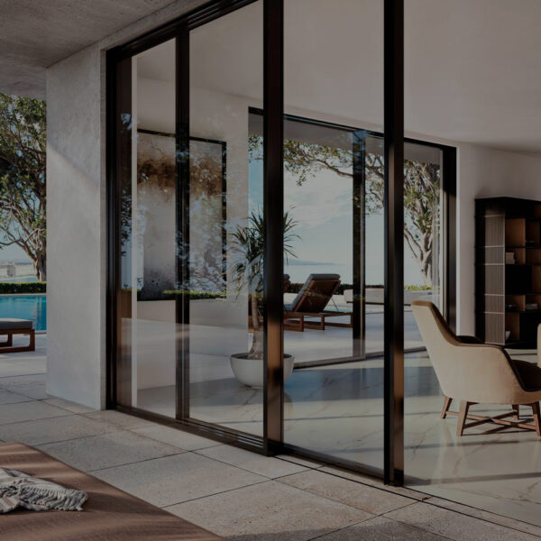 Infisso scorrevole in linea Cosmet Group Prime in alluminio con grandi vetrate
