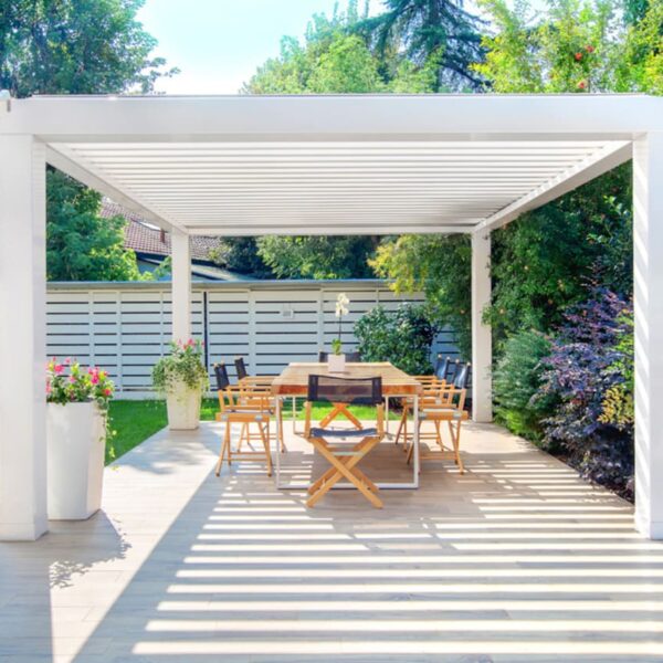 BT Group R600 Pergoklima: pergola bioclimatica in alluminio su misura