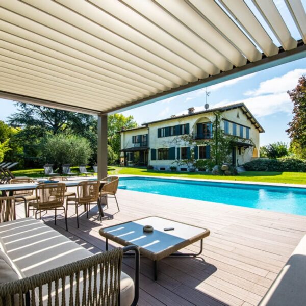 BT Group R600 Pergoklima: pergola bioclimatica in alluminio su misura